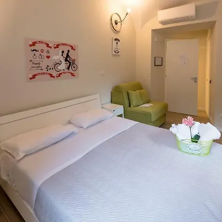 Bed&Bikerome Rooms Exterior photo